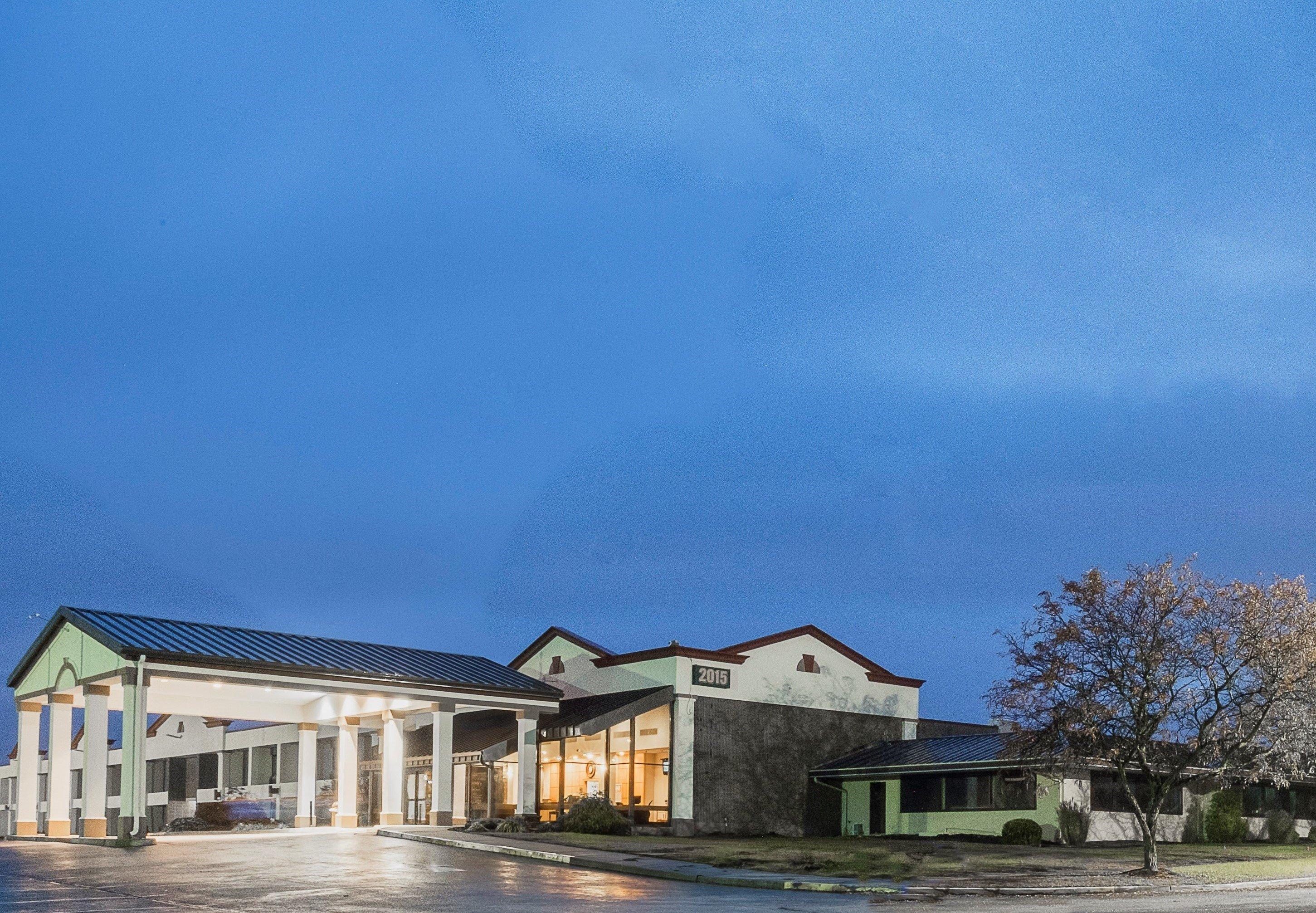 Red Roof Inn & Suites Mt Holly - Mcguire Afb Westampton Exterior photo